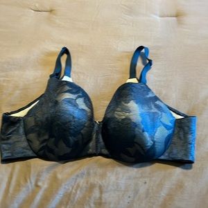 Cacique Lightly Lined Balconette